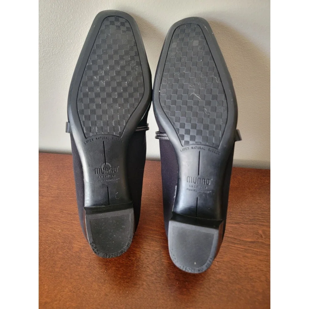 Munro Women's Cindi Black Fabric Comfort Slip On Buckle Block Heel Sz 11M